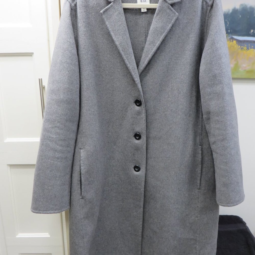 GAP Gray Women's Coat - Picture 2 of 4